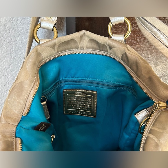 Coach Signature Poppy Spotlight Tote - Picture 5 of 5